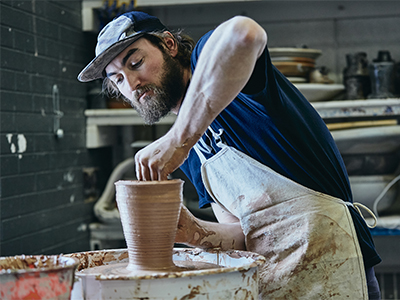 ceramics class with jeremy hatch